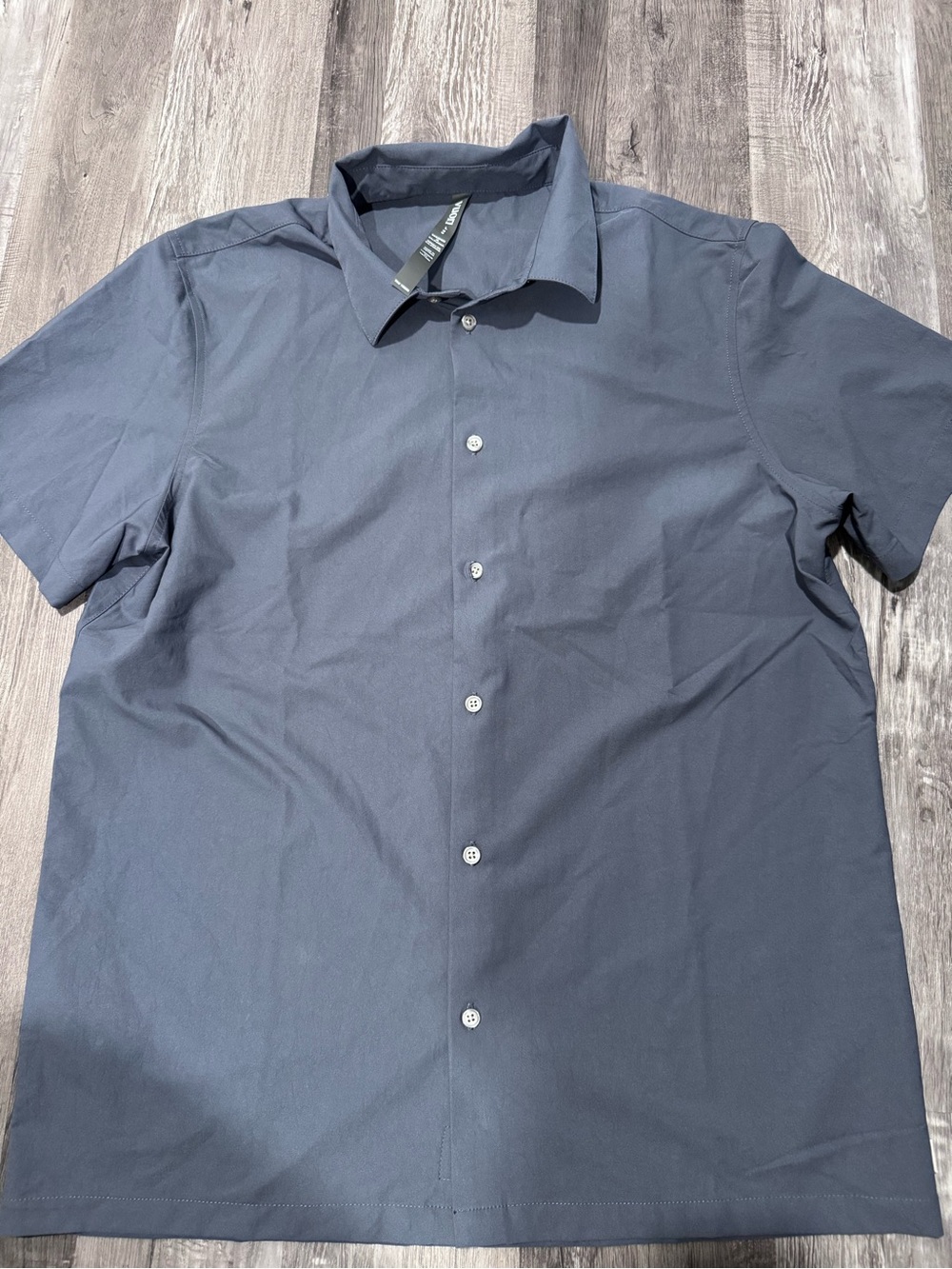 Vuori men’s button down